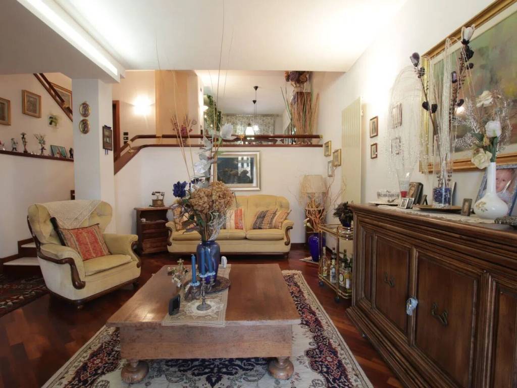 casa indipendente in vendita a Castelfiorentino