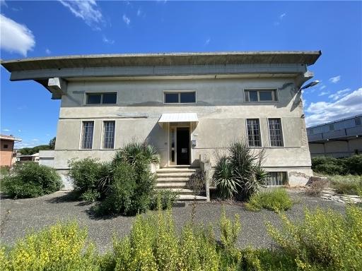 locale commerciale in vendita a Castelfiorentino