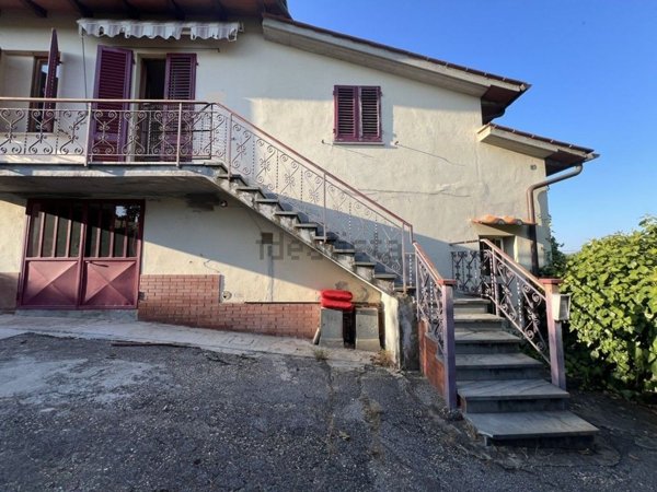 casa indipendente in vendita a Castelfiorentino
