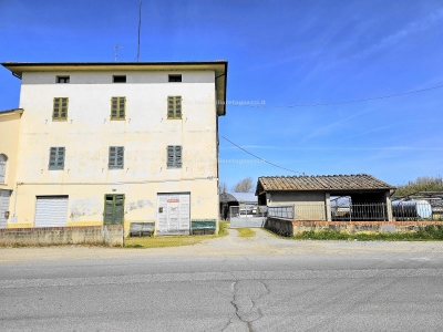 intera palazzina in vendita a Castelfiorentino