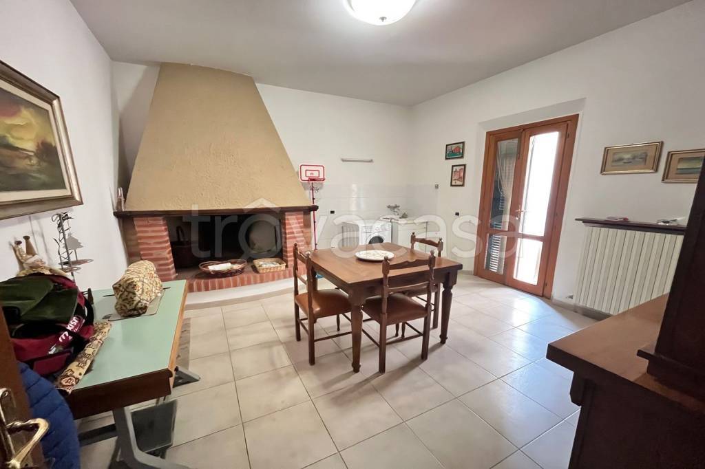 casa indipendente in vendita a Castelfiorentino in zona Dogana
