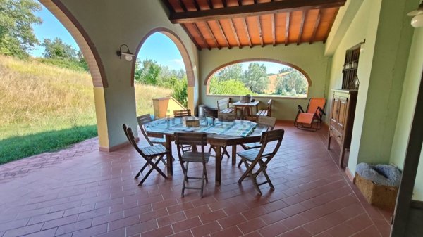 casa indipendente in vendita a Castelfiorentino in zona Dogana