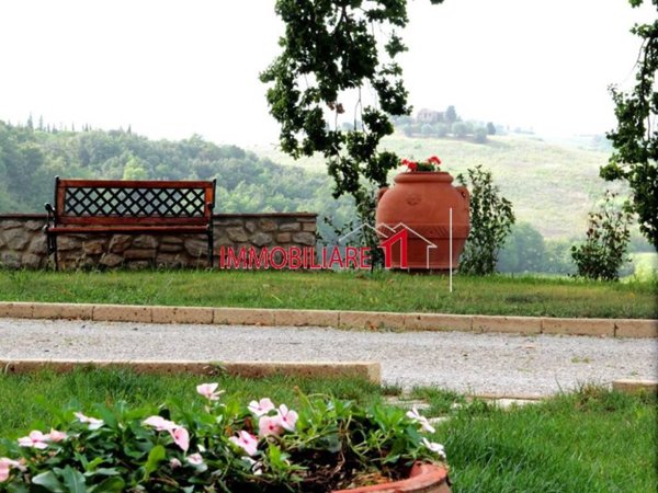 intera palazzina in vendita a Castelfiorentino