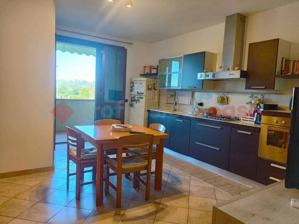 appartamento in vendita a Castelfiorentino in zona Cambiano