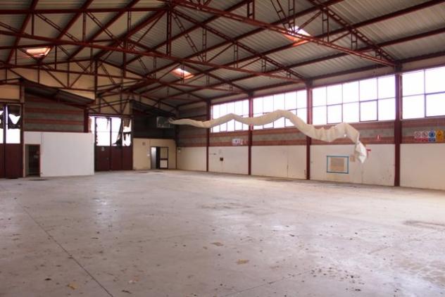 locale commerciale in vendita a Castelfiorentino