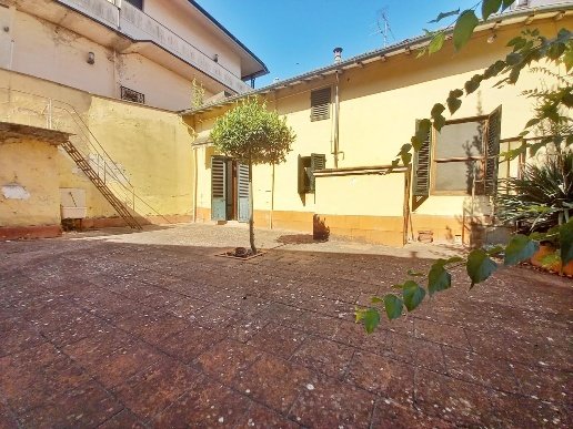 casa indipendente in vendita a Castelfiorentino