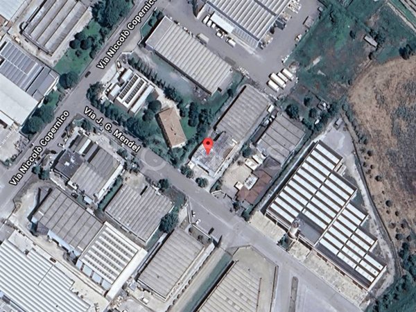 negozio in vendita a Castelfiorentino