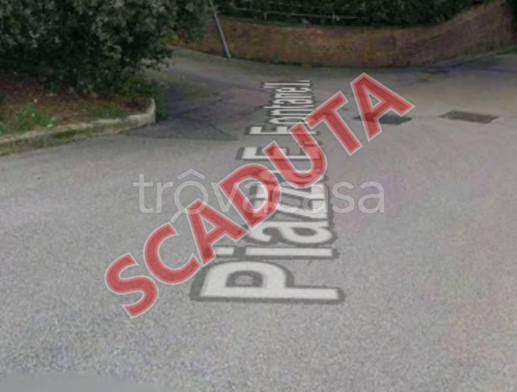 negozio in vendita a Castelfiorentino