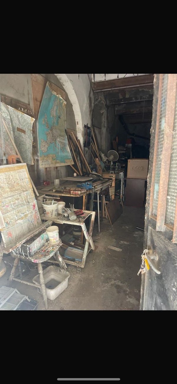 locale di sgombero in vendita a Castelfiorentino