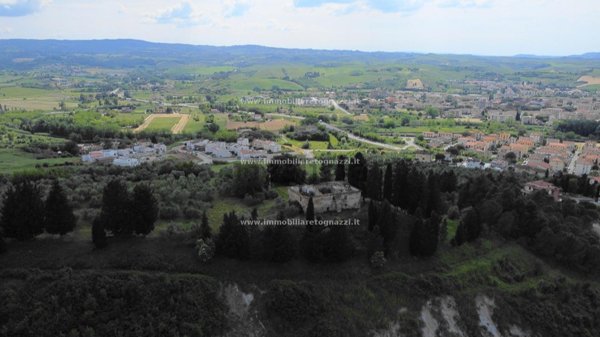 casale in vendita a Castelfiorentino