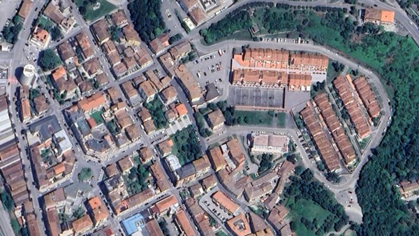 negozio in vendita a Castelfiorentino