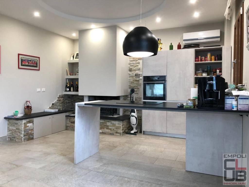 casa indipendente in vendita a Castelfiorentino in zona Castelnuovo d'Elsa