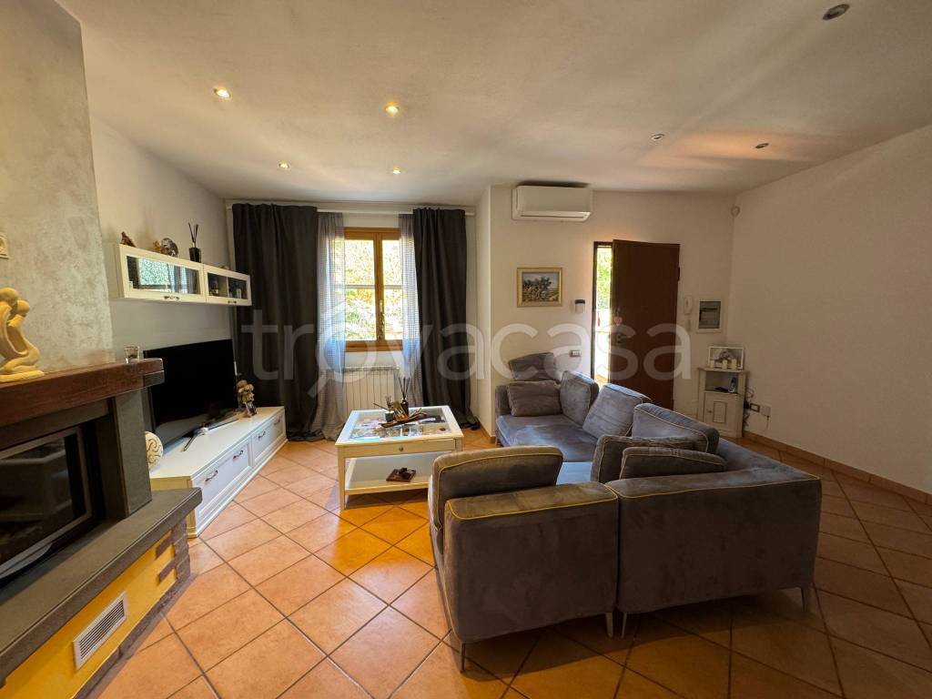 casa indipendente in vendita a Castelfiorentino