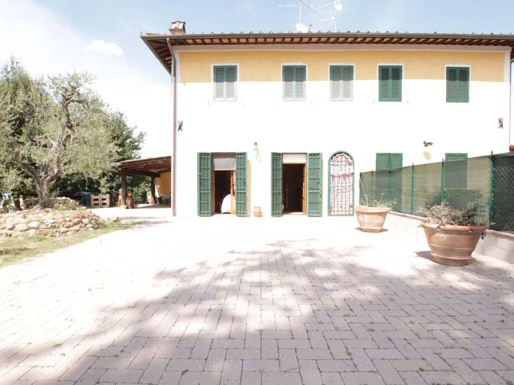 casa indipendente in vendita a Castelfiorentino
