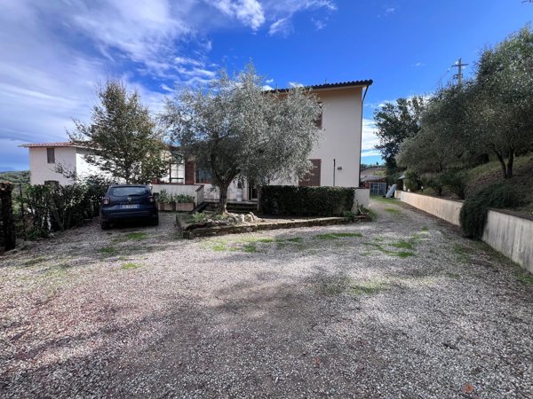 casa indipendente in vendita a Castelfiorentino