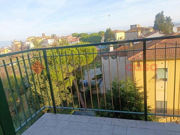 appartamento in vendita a Castelfiorentino in zona Castelnuovo d'Elsa