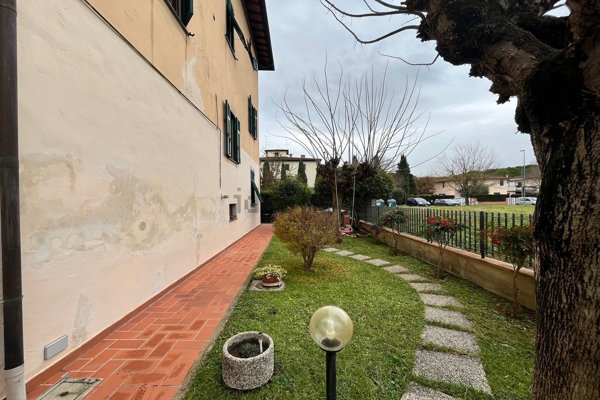 casa indipendente in vendita a Castelfiorentino in zona Dogana