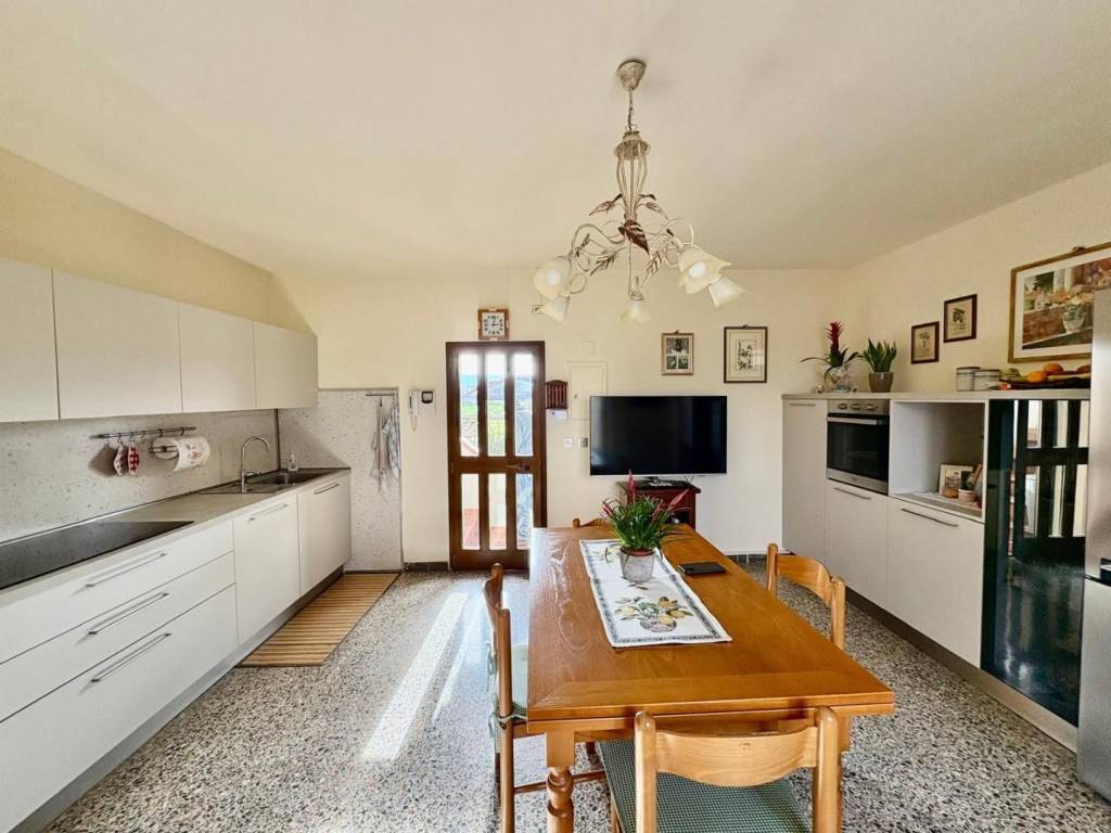 casa indipendente in vendita a Castelfiorentino