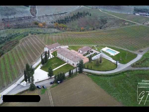 negozio in vendita a Castelfiorentino