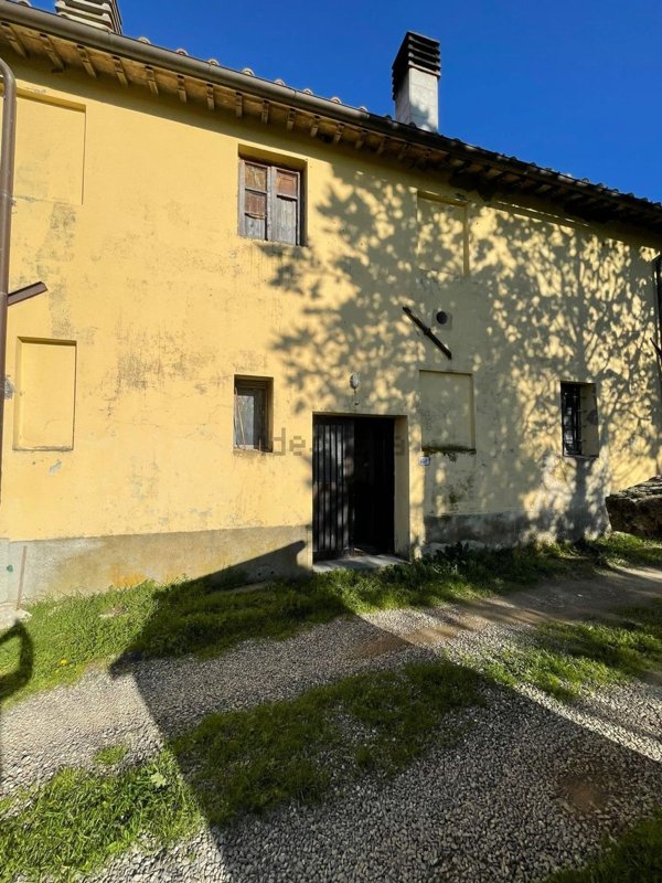 casa indipendente in vendita a Castelfiorentino in zona Dogana