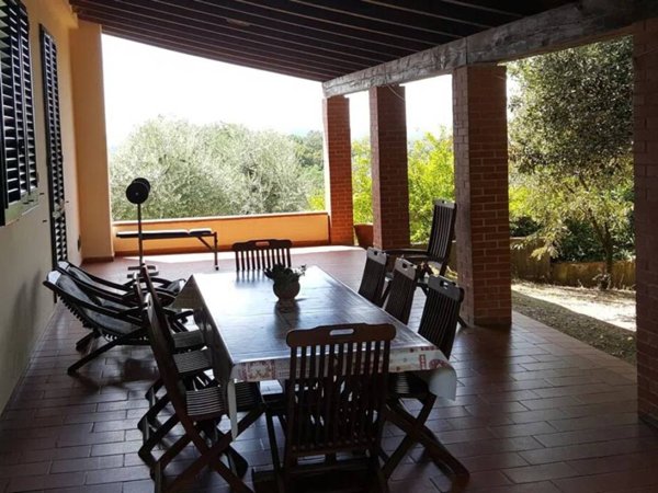casa indipendente in vendita a Castelfiorentino