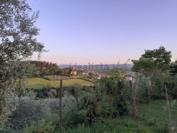 casa indipendente in vendita a Castelfiorentino in zona Cambiano