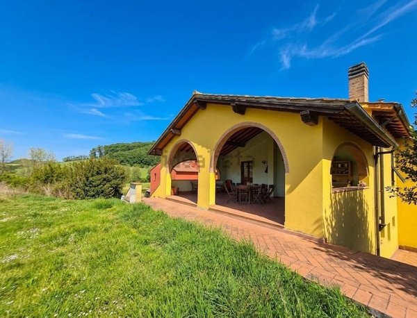 casa indipendente in vendita a Castelfiorentino in zona Dogana