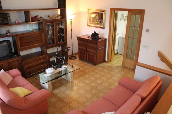 casa indipendente in vendita a Castelfiorentino in zona Cambiano