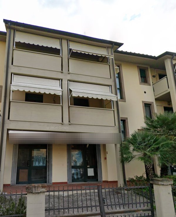 locale commerciale in vendita a Castelfiorentino