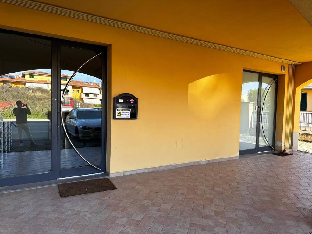 negozio in vendita a Castelfiorentino