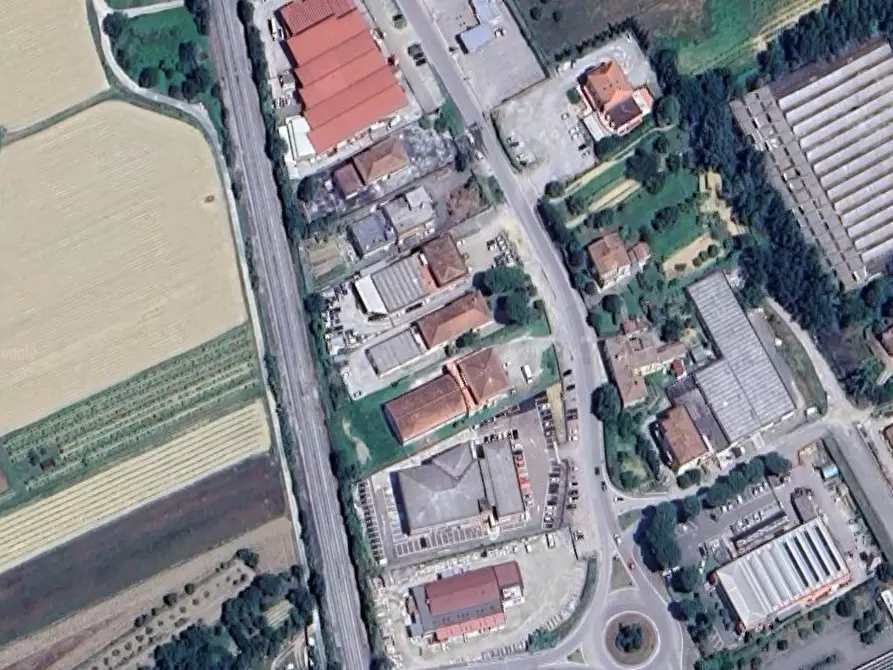 locale di sgombero in vendita a Castelfiorentino