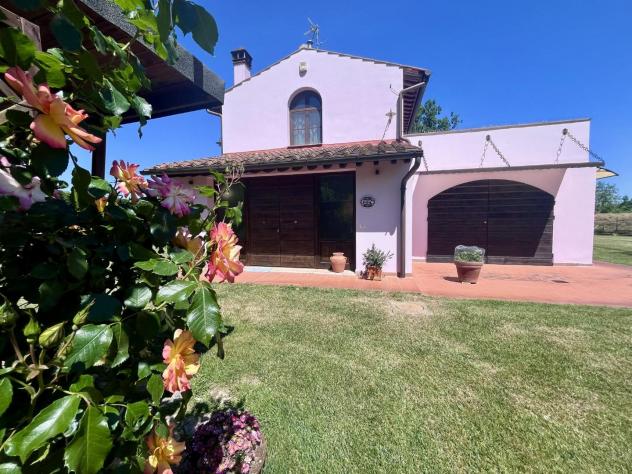 casa indipendente in vendita a Castelfiorentino in zona Dogana