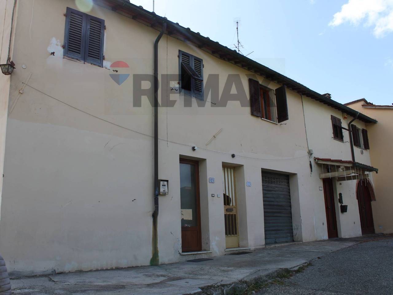 casa indipendente in vendita a Castelfiorentino in zona Dogana