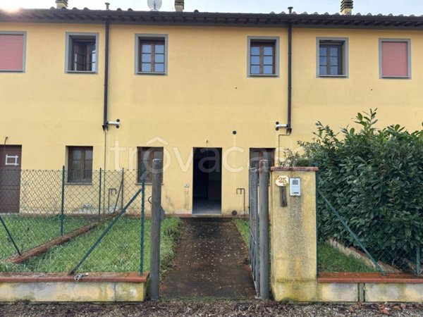 appartamento in vendita a Castelfiorentino in zona Petrazzi