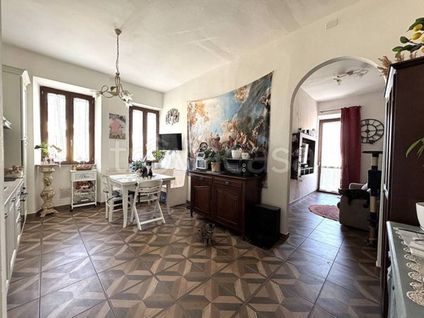 appartamento in vendita a Castelfiorentino in zona Castelnuovo d'Elsa