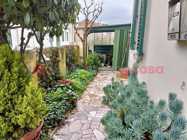 appartamento in vendita a Castelfiorentino in zona Castelnuovo d'Elsa