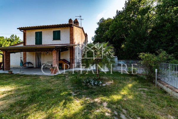 casa indipendente in vendita a Castelfiorentino in zona Petrazzi