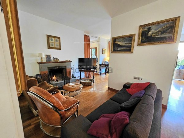 casa indipendente in vendita a Castelfiorentino