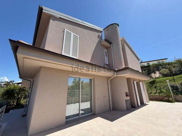 casa indipendente in vendita a Castelfiorentino