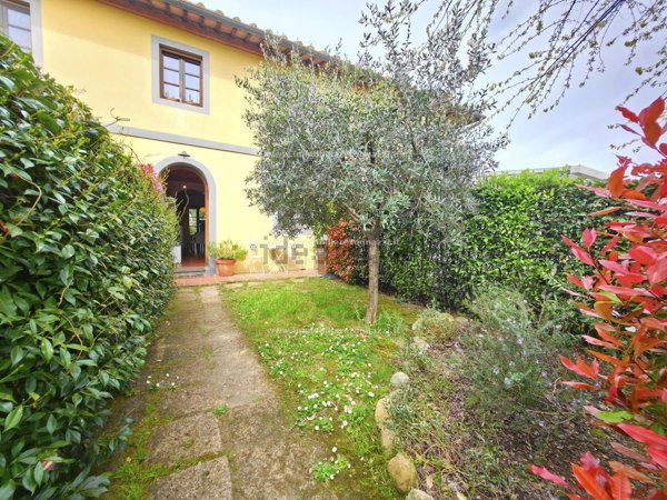 casa indipendente in vendita a Castelfiorentino