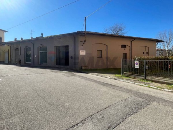 negozio in vendita a Castelfiorentino