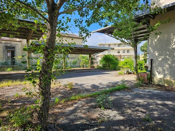 intera palazzina in vendita a Castelfiorentino