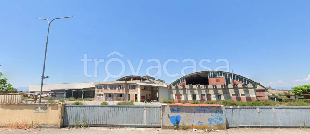 locale commerciale in vendita a Cerreto Guidi in zona Stabbia