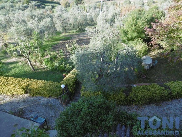 casa indipendente in vendita a Cerreto Guidi