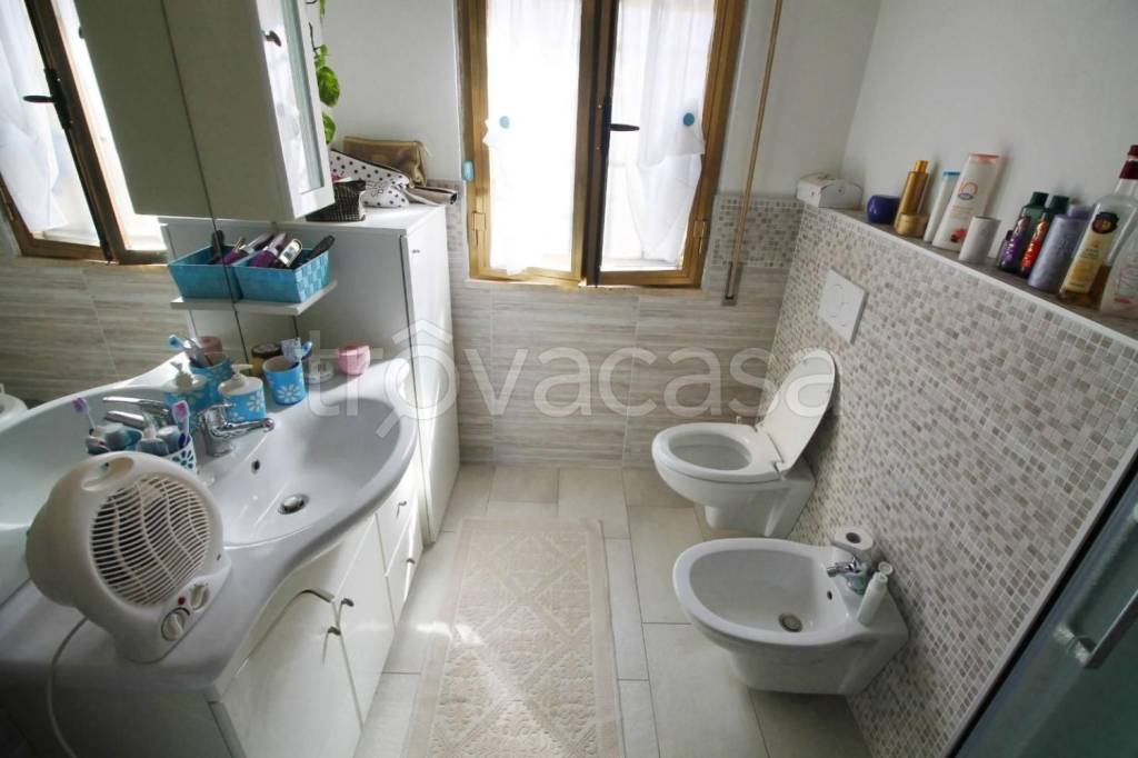 casa indipendente in vendita a Cerreto Guidi