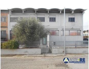 locale commerciale in vendita a Cerreto Guidi