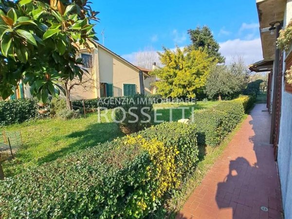 casa indipendente in vendita a Cerreto Guidi