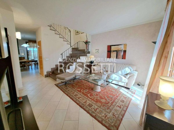 intera palazzina in vendita a Cerreto Guidi