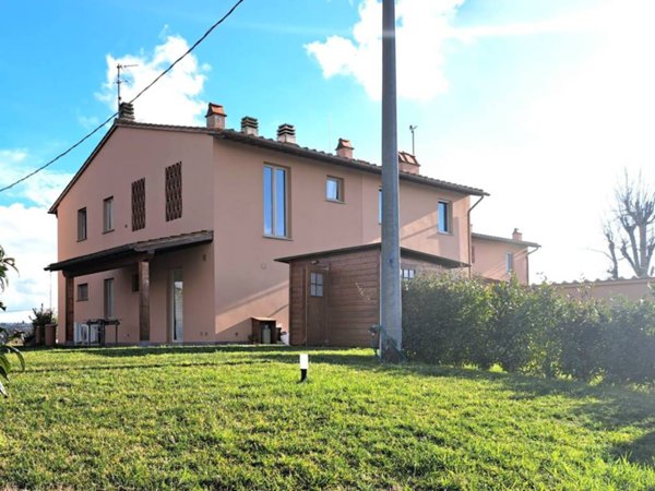 casa indipendente in vendita a Cerreto Guidi