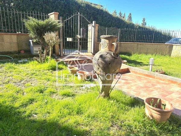 intera palazzina in vendita a Cerreto Guidi